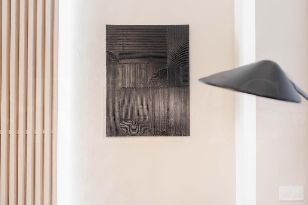 Contemporary Minimalist Apartment By Rems Málaga Buitenkant foto