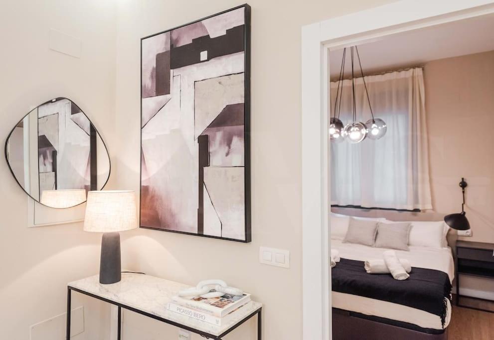 Contemporary Minimalist Apartment By Rems Málaga Buitenkant foto