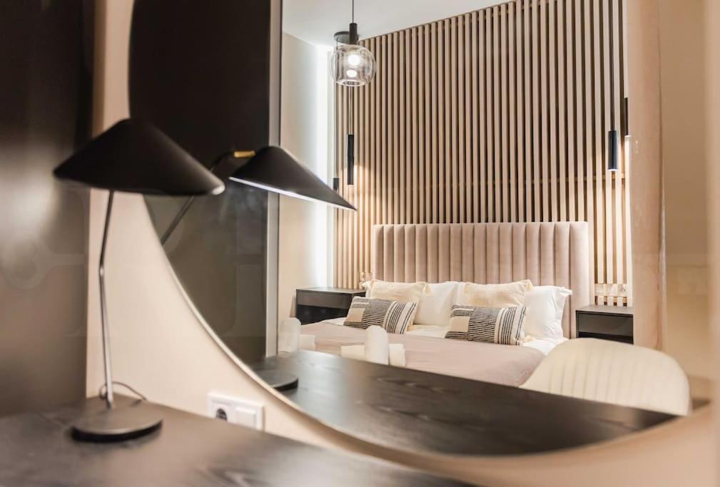 Contemporary Minimalist Apartment By Rems Málaga Buitenkant foto